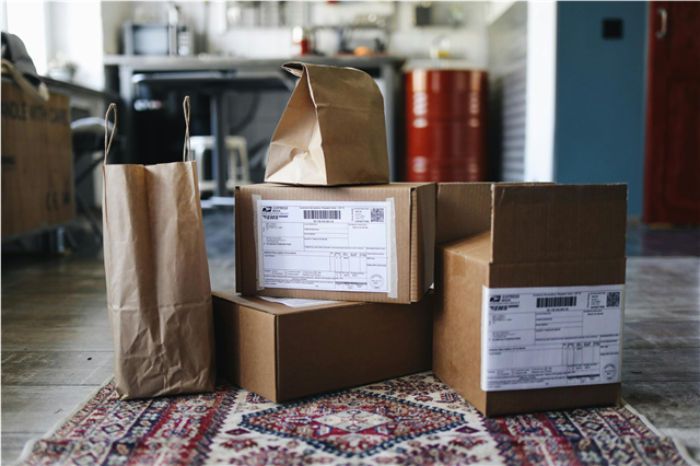 How are packaging materials used in creating customized packaging solutions for luxury items?