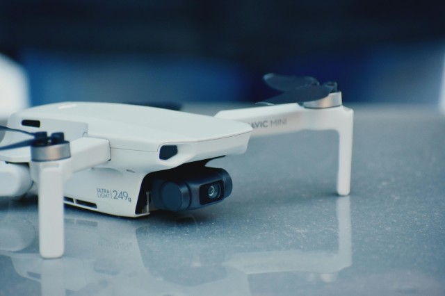 How do digital cameras improve video recording quality
