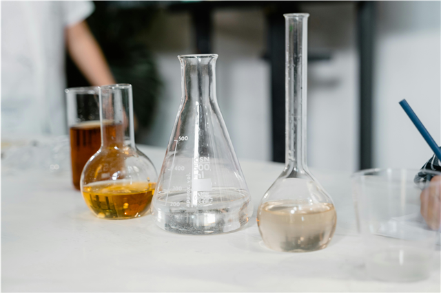 how-does-laboratory-equipment-contribute-to-biotechnology-and-genetic-research