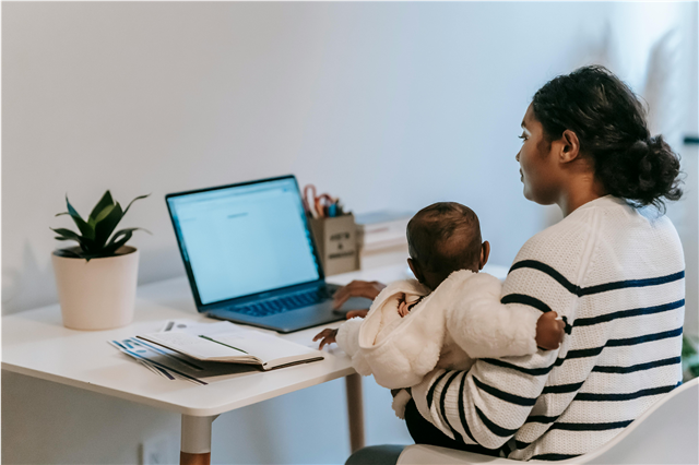 How is a baby changing table used for diaper changes?