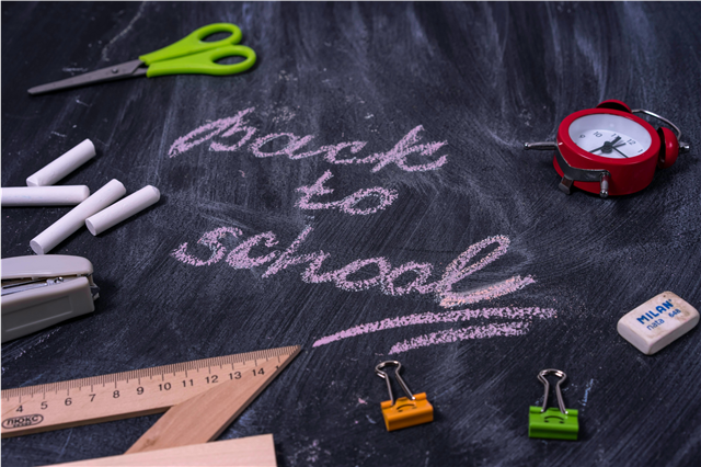 How is a classroom response system used to engage students?