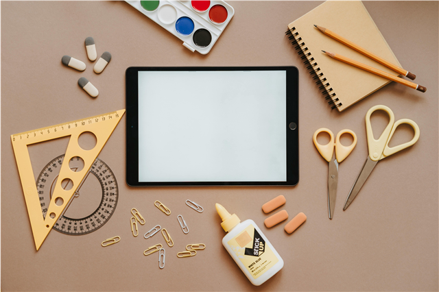How is collaborative whiteboard software used for online group learning? How is collaborative whiteboard software used for online group learning?