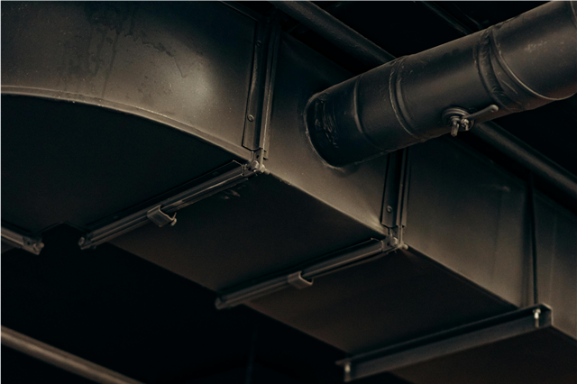 What are the applications of air conditioners in cooling indoor spaces?