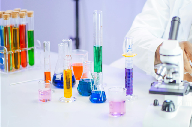 What are the applications of chemotherapy drugs in cancer treatment?