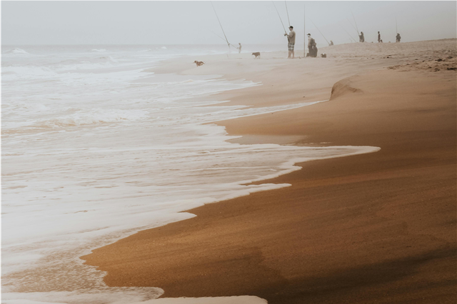 What are the applications of fishing gear in sport fishing for recreational purposes?