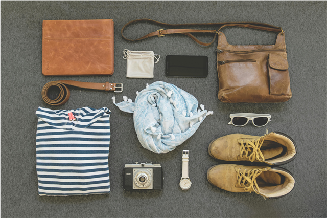 What are the applications of RFID-blocking wallets in travel safety?