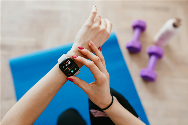 what-are-the-applications-of-wearable-technology-in-virtual-reality
