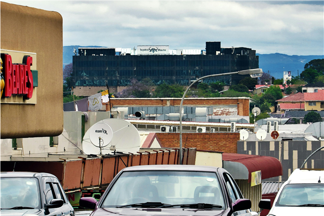 What are the benefits of leasing commercial vehicles