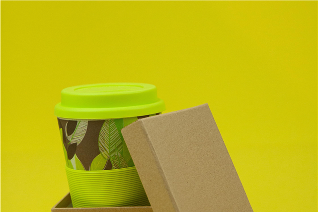 What are the benefits of using corrugated boxes for shipping and storage?