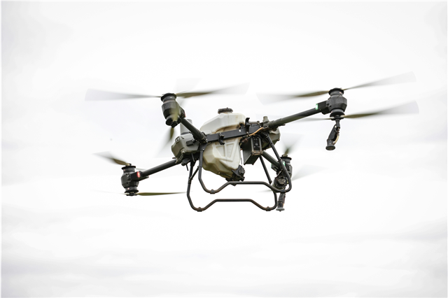 What are the benefits of using drones for traffic and crowd monitoring in large events?